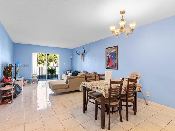 701 NE 1st Ct 209, Hallandale Beach FL 33009