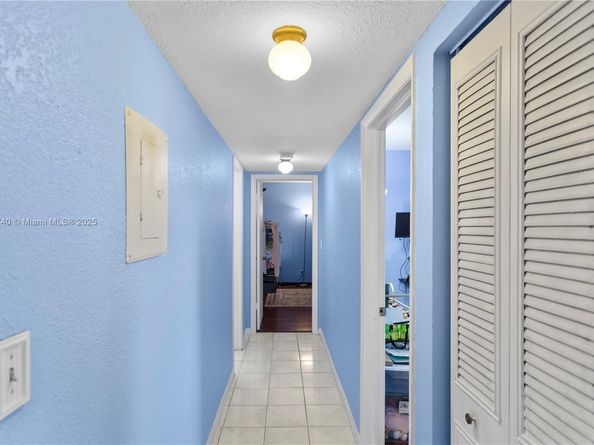 701 NE 1st Ct 209, Hallandale Beach FL 33009