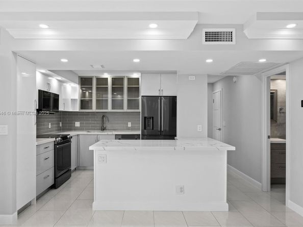 701 Three Islands Blvd 411, Hallandale Beach FL 33009