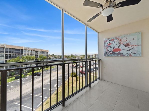 701 Three Islands Blvd 411, Hallandale Beach FL 33009