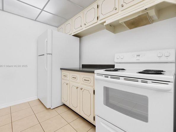 14415 N Kendall Dr 212G, Miami FL 33186