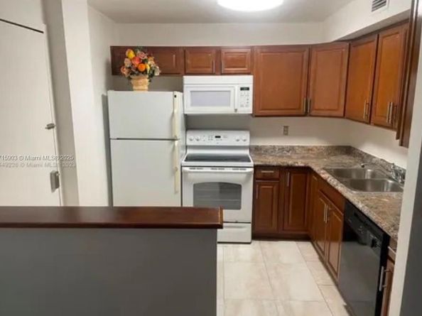 6700 Cypress Rd 512, Plantation FL 33317