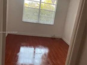 6700 Cypress Rd 512, Plantation FL 33317