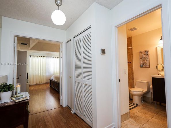 1374 NW 159th Ave, Pembroke Pines FL 33028