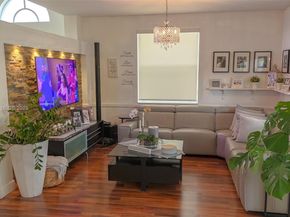 1374 NW 159th Ave, Pembroke Pines FL 33028