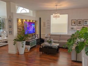 1374 NW 159th Ave, Pembroke Pines FL 33028