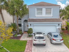 1374 NW 159th Ave, Pembroke Pines FL 33028