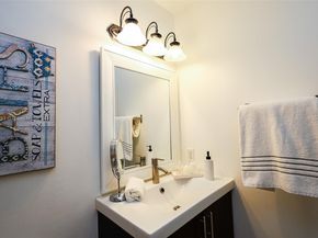 1374 NW 159th Ave, Pembroke Pines FL 33028
