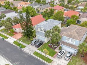 1374 NW 159th Ave, Pembroke Pines FL 33028