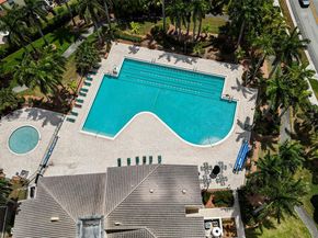 1374 NW 159th Ave, Pembroke Pines FL 33028