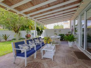 1374 NW 159th Ave, Pembroke Pines FL 33028