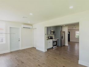 8521 NW 57th Ct, Tamarac FL 33321