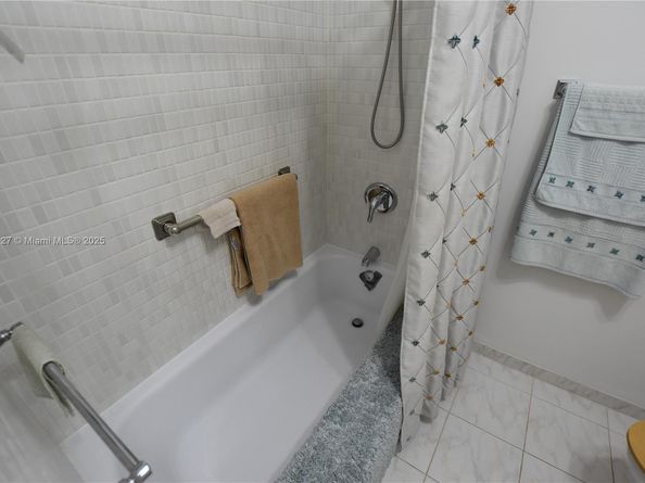 2735 E Dudley Dr. B, West Palm Beach FL 33415