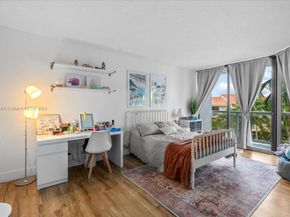 3598 Yacht Club Dr 302, Aventura FL 33180
