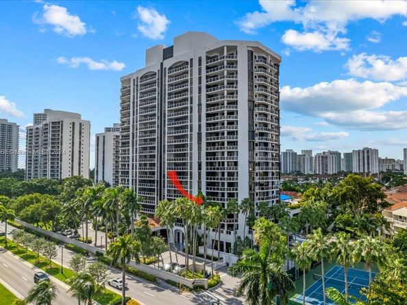 3598 Yacht Club Dr 302, Aventura FL 33180