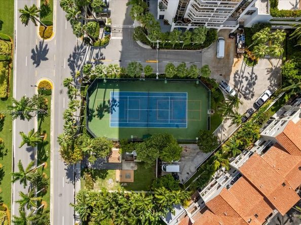 3598 Yacht Club Dr 302, Aventura FL 33180