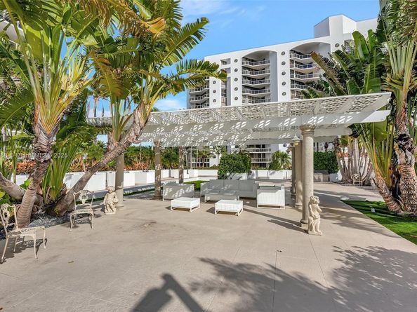 3598 Yacht Club Dr 302, Aventura FL 33180