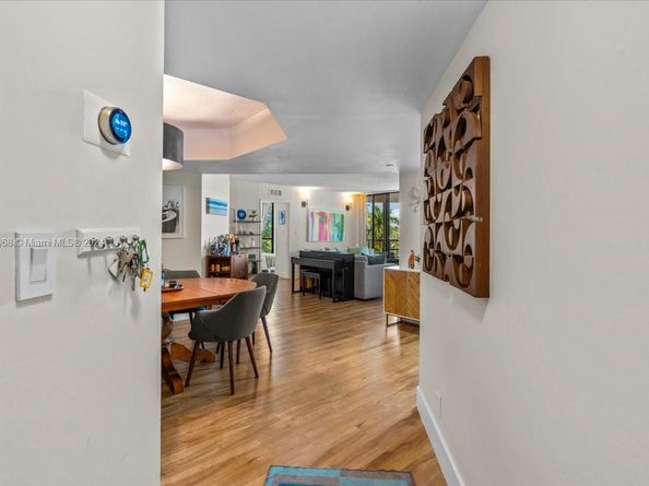 3598 Yacht Club Dr 302, Aventura FL 33180
