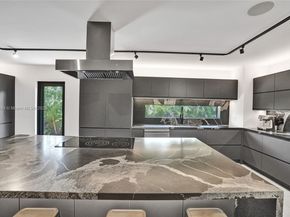 14135 N Miami Ave, Miami FL 33168