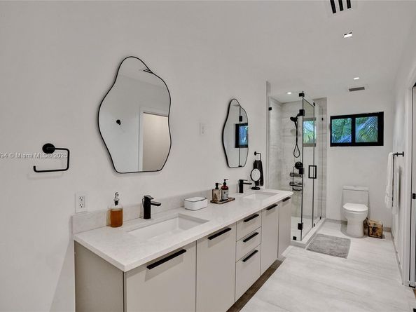 14135 N Miami Ave, Miami FL 33168