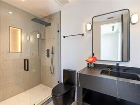 2499 N Meridian Ave, Miami Beach FL 33140