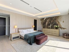 2499 N Meridian Ave, Miami Beach FL 33140