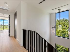 2499 N Meridian Ave, Miami Beach FL 33140