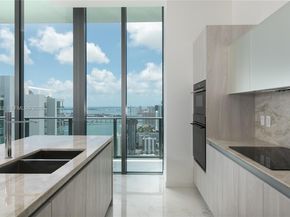 480 NE 31st St PH5101, Miami FL 33137