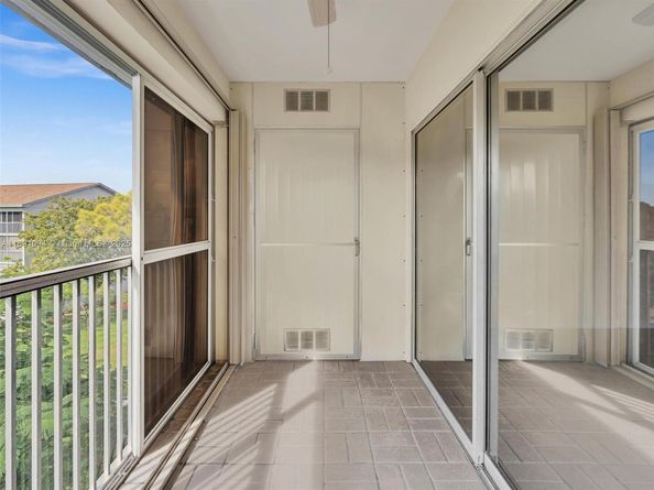 Undisclosed Address #A11891094, Pembroke Pines FL 33027