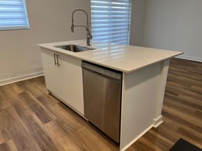 Undisclosed Address #A11811169, Pembroke Pines FL 33027