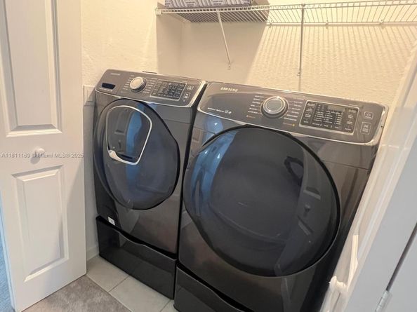 Undisclosed Address #A11811169, Pembroke Pines FL 33027