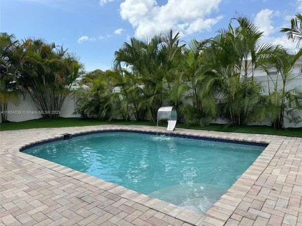 1628 Arthur St, Hollywood FL 33020