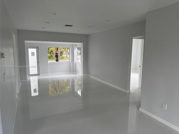 1628 Arthur St, Hollywood FL 33020