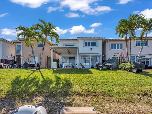 6694 NW 107th Pl, Doral FL 33178