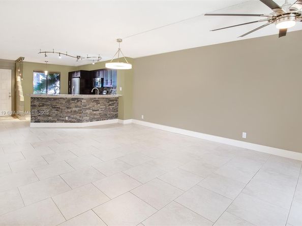 2213 Cypress Island Dr 102, Pompano Beach FL 33069