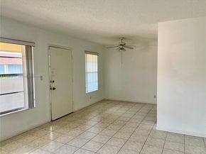 3071 NW 47th Ter 321, Lauderdale Lakes FL 33313