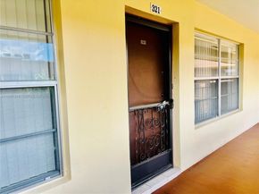 3071 NW 47th Ter 321, Lauderdale Lakes FL 33313
