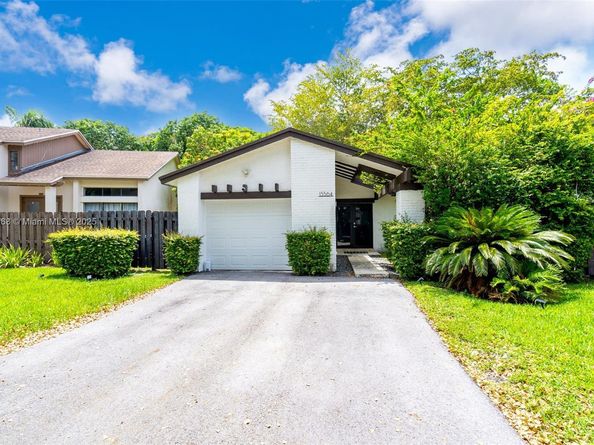 13564 SW 108th St Cir N, Miami FL 33186
