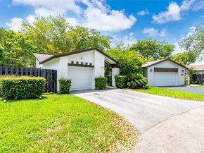 13564 SW 108th St Cir N, Miami FL 33186