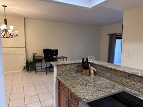4400 Hillcrest Dr 114B, Hollywood FL 33021