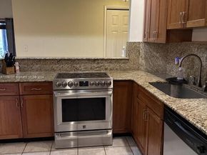 4400 Hillcrest Dr 114B, Hollywood FL 33021