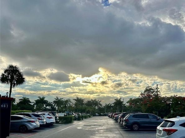 4400 Hillcrest Dr 114B, Hollywood FL 33021