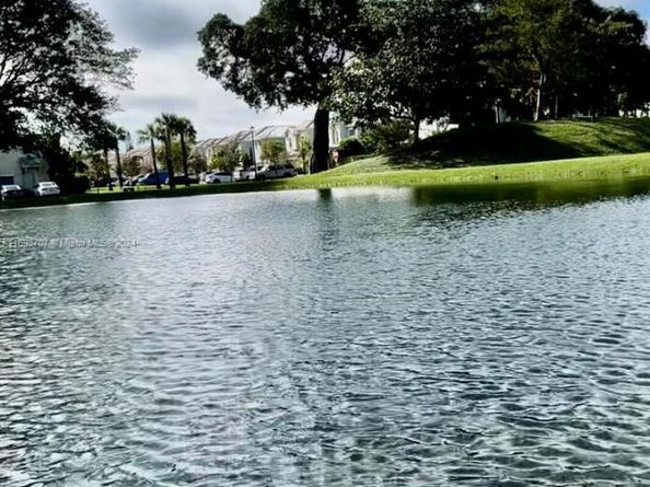 4400 Hillcrest Dr 114B, Hollywood FL 33021