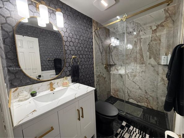 2449 NW 123rd Ave, Coral Springs FL 33065