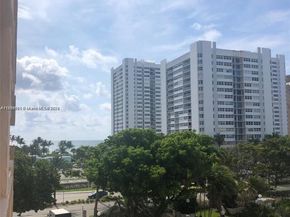 1865 S Ocean Dr 5H, Hallandale Beach FL 33009