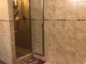 1865 S Ocean Dr 5H, Hallandale Beach FL 33009
