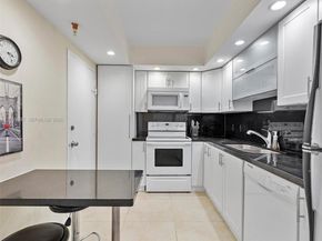 400 Kings Point Dr 229, Sunny Isles Beach FL 33160