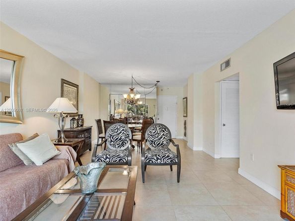 400 Kings Point Dr 229, Sunny Isles Beach FL 33160