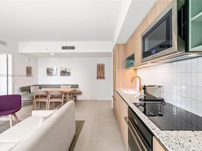 159 NE 6th St 2405, Miami FL 33132