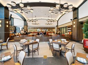 159 NE 6th St 2405, Miami FL 33132